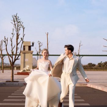 Album anh cuoi duoi mai nha hanh phuc