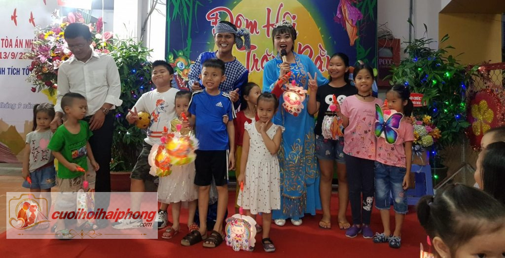To chuc su kien trung thu